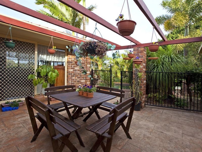 5 Newlands Street, Redland Bay QLD 4165