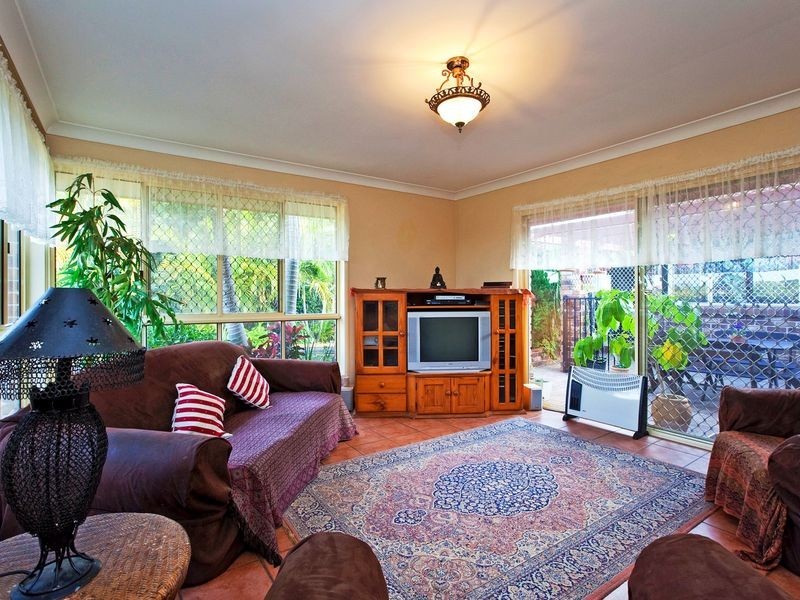 5 Newlands Street, Redland Bay QLD 4165