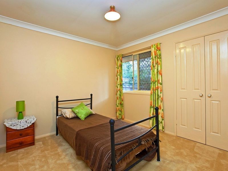 5 Newlands Street, Redland Bay QLD 4165