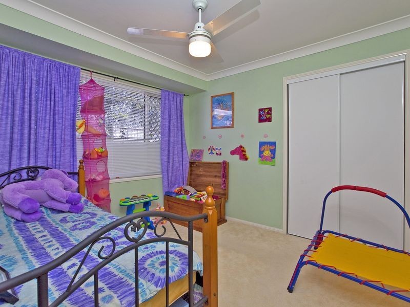 9 Spike Street, Redland Bay QLD 4165