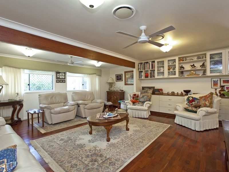 9 Double Jump Road, Redland Bay QLD 4165