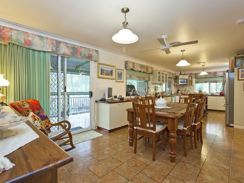 9 Double Jump Road, Redland Bay QLD 4165