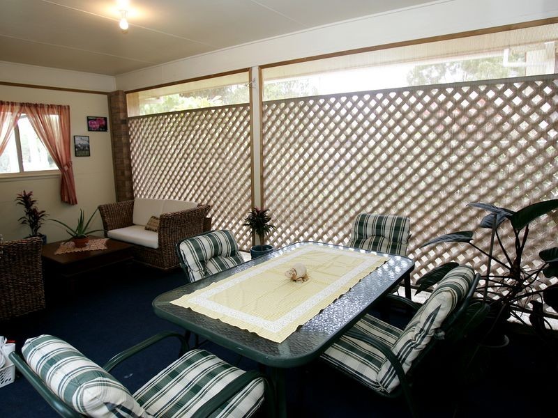 14 Mark Street, Redland Bay QLD 4165