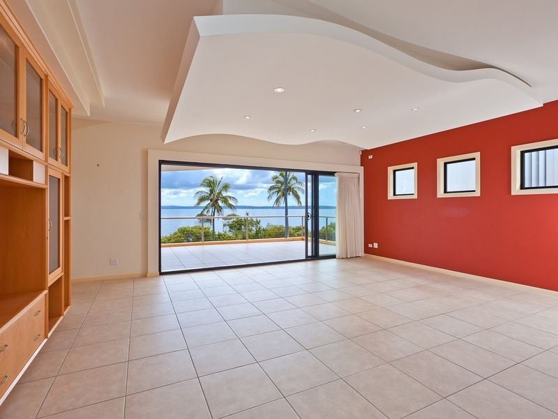 27 Esplanade, Redland Bay QLD 4165