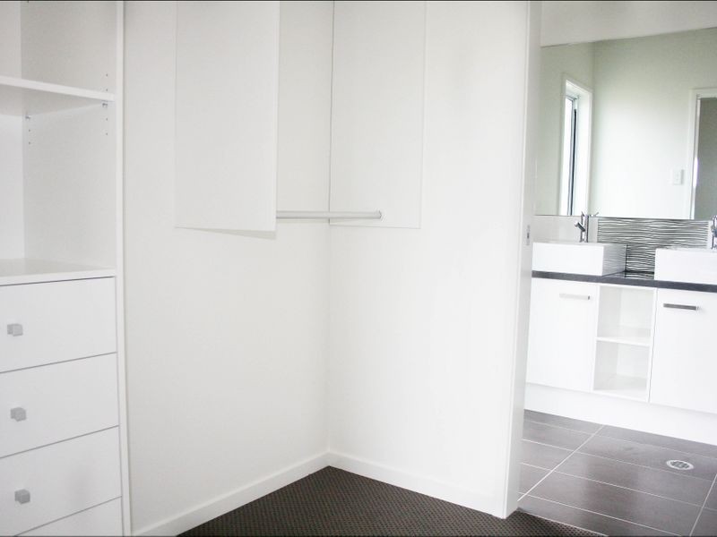 10 Tarvin Close, Wellington Point QLD 4160