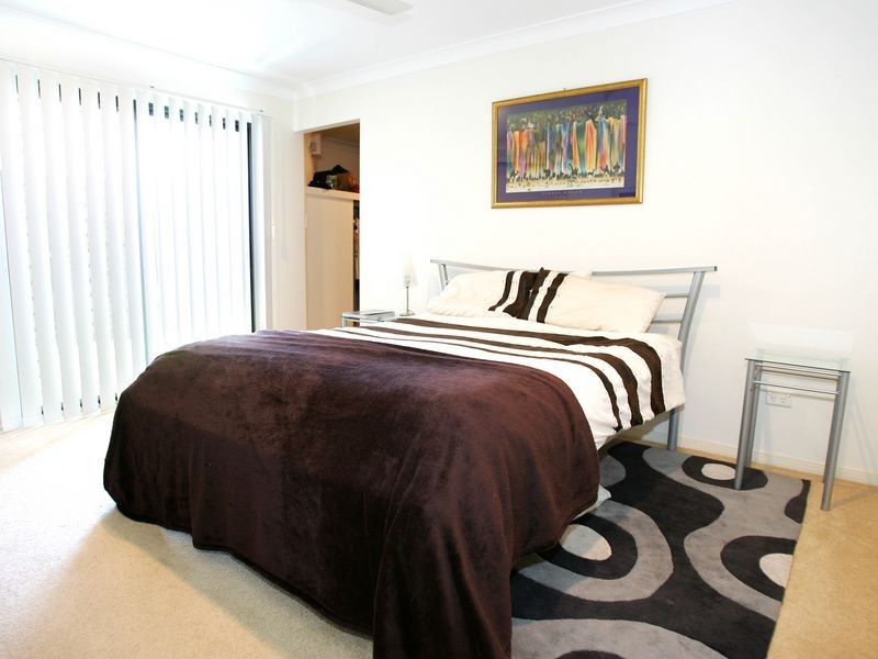 5 Bedarra Street, Redland Bay QLD 4165