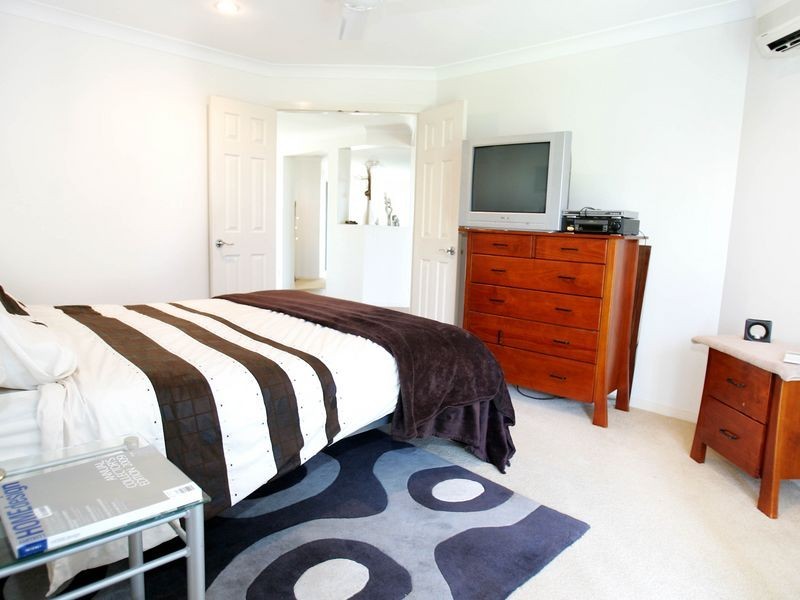 5 Bedarra Street, Redland Bay QLD 4165