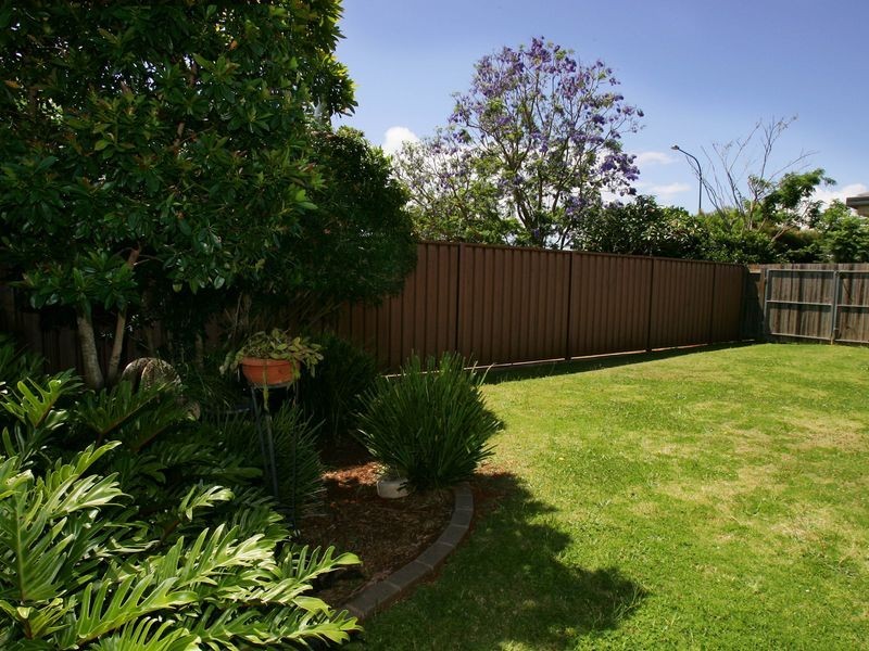 5 Bedarra Street, Redland Bay QLD 4165