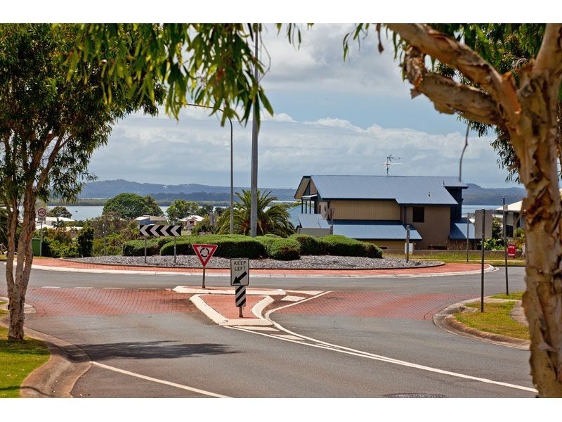 5 Bedarra Street, Redland Bay QLD 4165