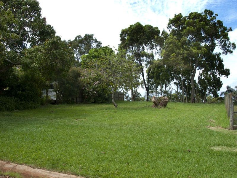 104 Western Rd, Macleay Island QLD 4184