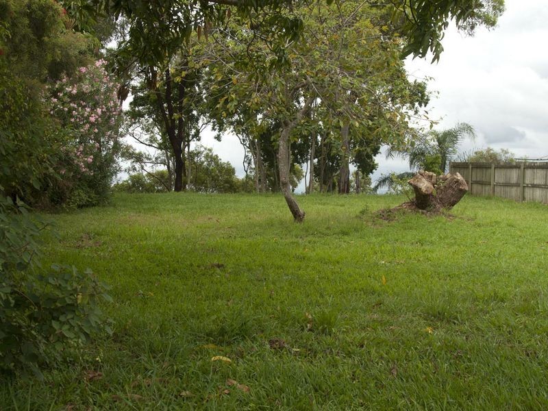 104 Western Rd, Macleay Island QLD 4184