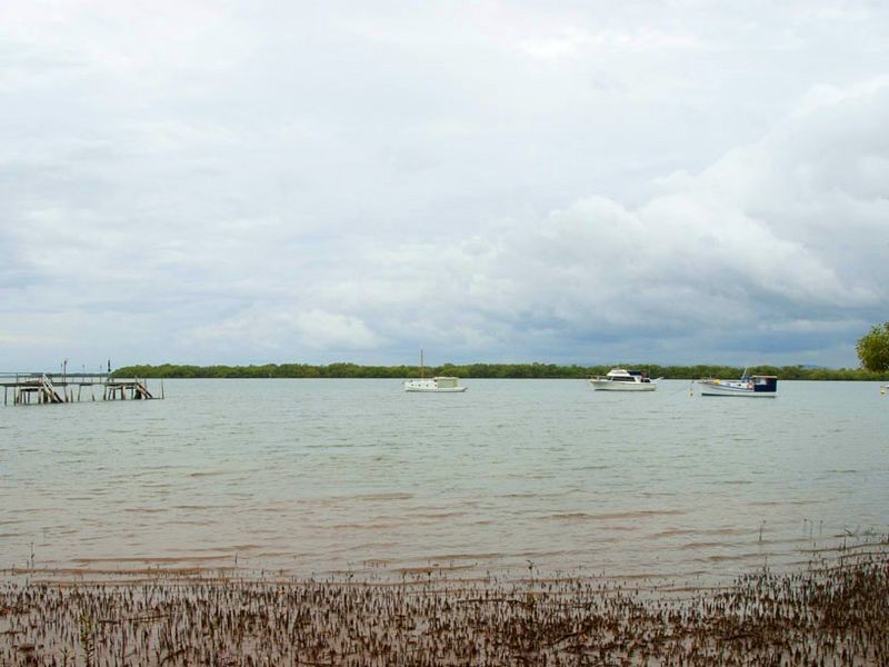 104 Western Rd, Macleay Island QLD 4184