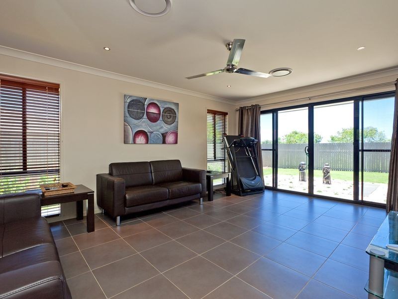 6 Omac Street, Redland Bay QLD 4165
