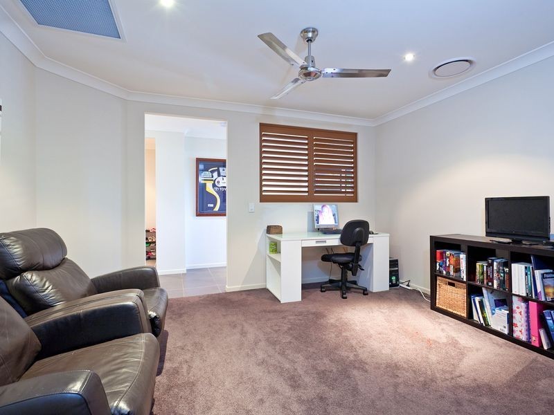 6 Omac Street, Redland Bay QLD 4165