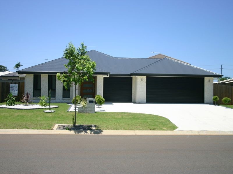 19 Bankswood Drive, Redland Bay QLD 4165