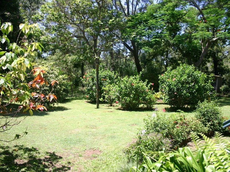 3 Lisa Street, Redland Bay QLD 4165