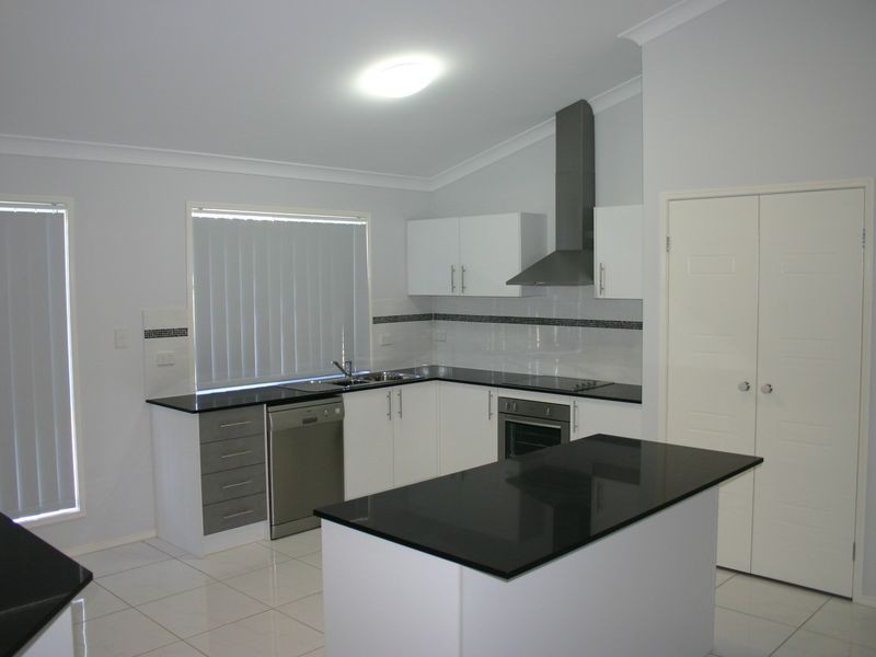 3 DALY PLACE, Redland Bay QLD 4165