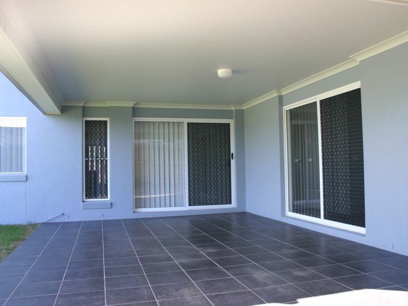 3 DALY PLACE, Redland Bay QLD 4165