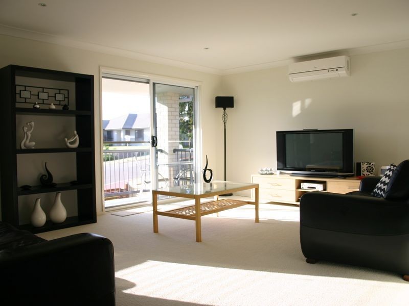 27 Cypress Street, Redland Bay QLD 4165