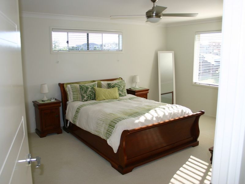 27 Cypress Street, Redland Bay QLD 4165