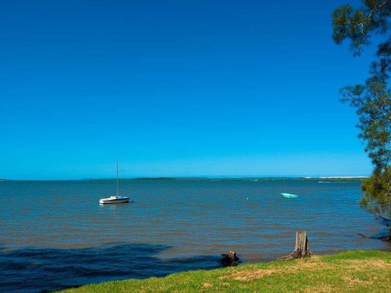 3 Sandra Court, Redland Bay QLD 4165