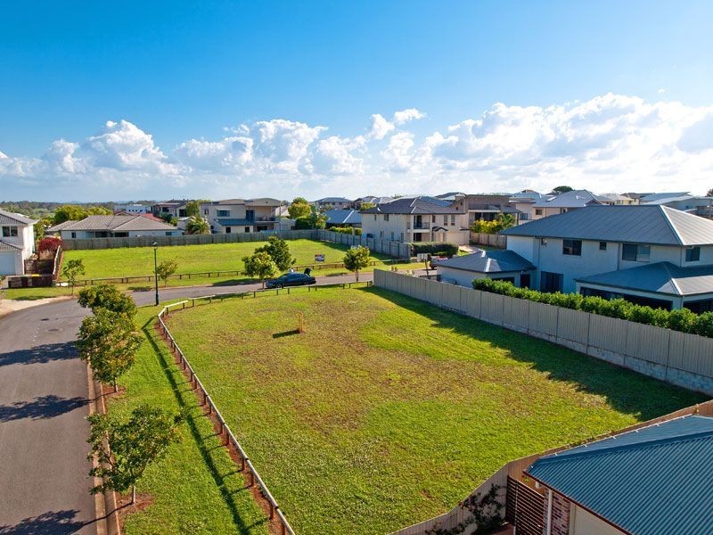 11 Huntly Place, Redland Bay QLD 4165
