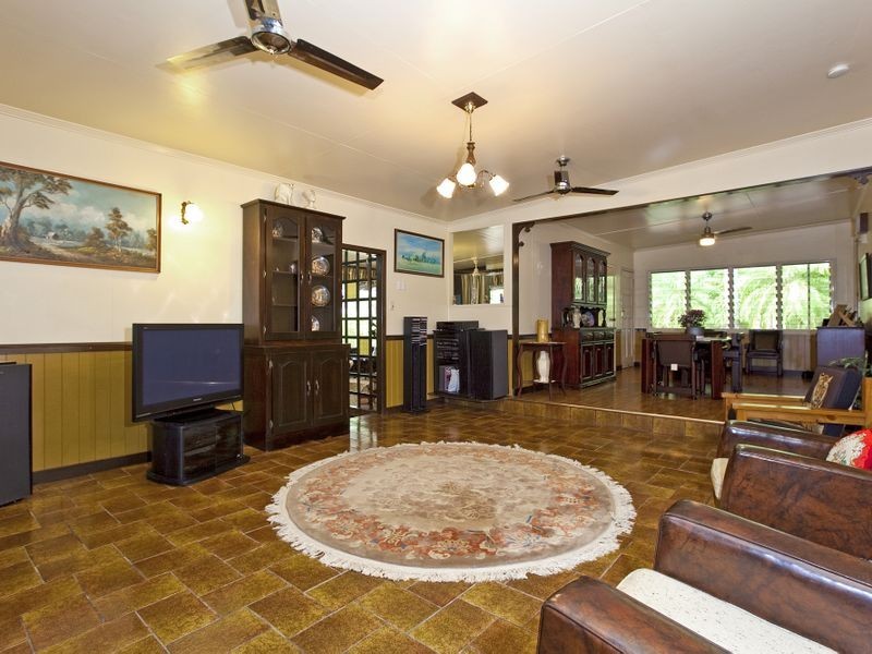 87 Henderson Road, Sheldon QLD 4157