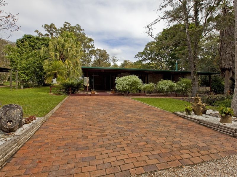 87 Henderson Road, Sheldon QLD 4157