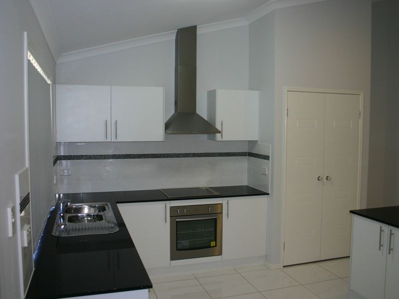 3 Daly Place, Redland Bay QLD 4165