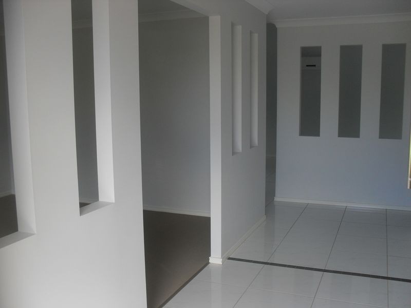 3 Daly Place, Redland Bay QLD 4165