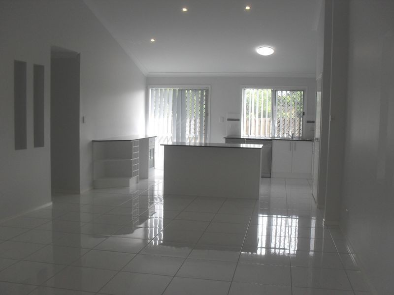 3 Daly Place, Redland Bay QLD 4165