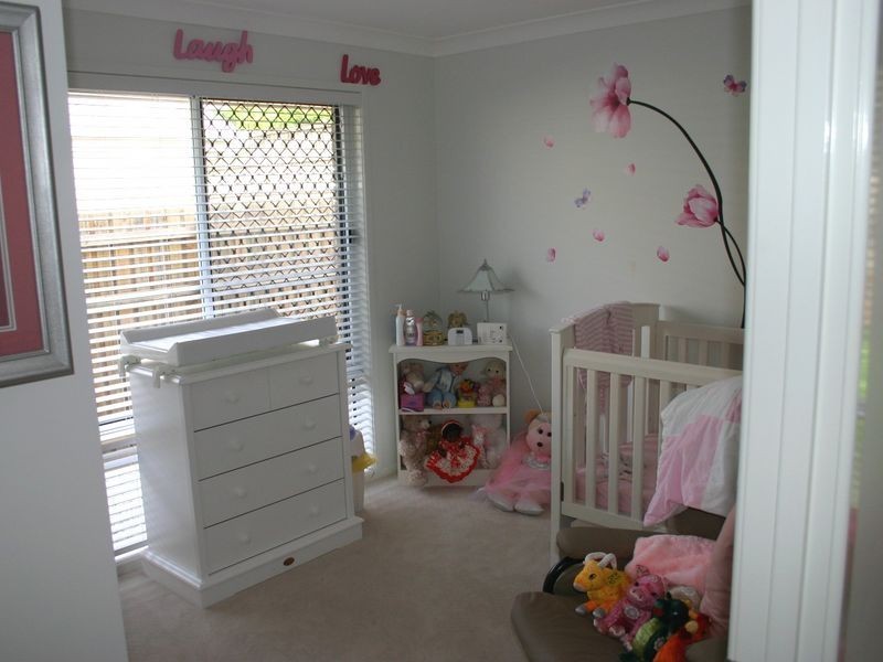 1 Pyrus Place, Redland Bay QLD 4165