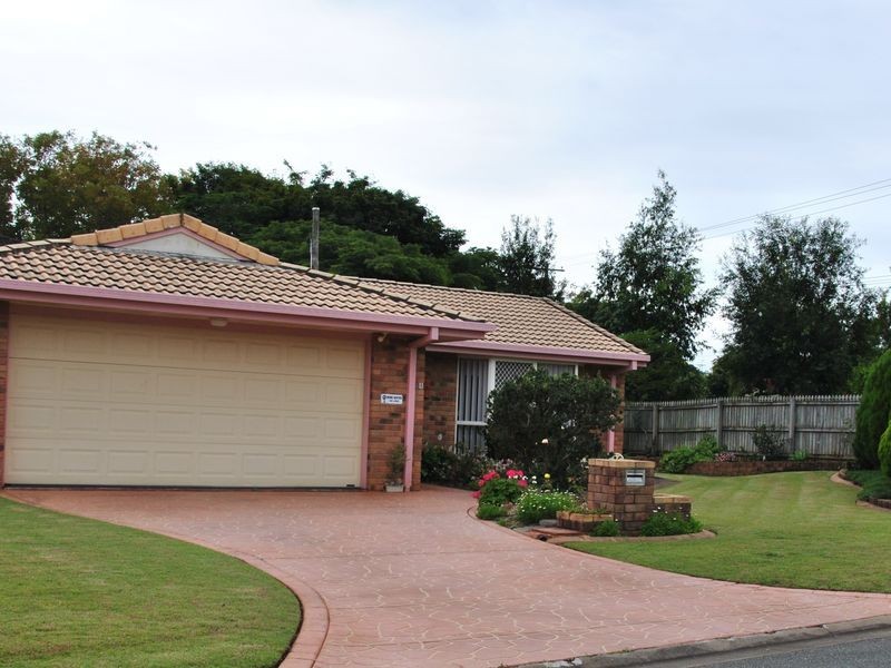 1 Buckler Court, Redland Bay QLD 4165