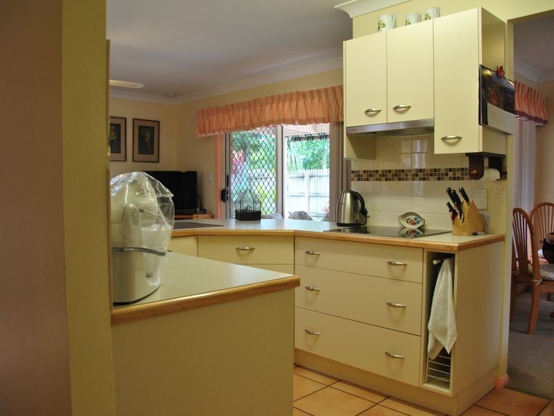 1 Buckler Court, Redland Bay QLD 4165