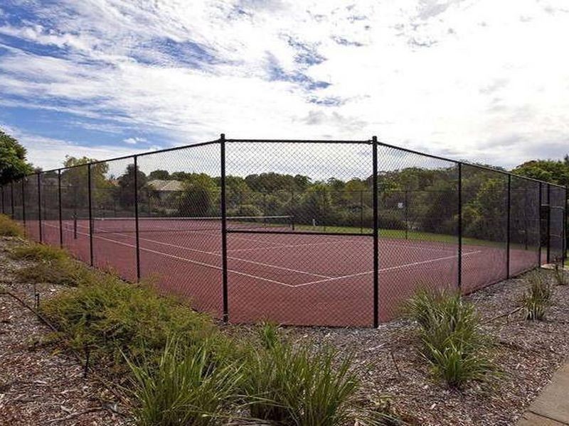 22 Shaw Place, Redland Bay QLD 4165