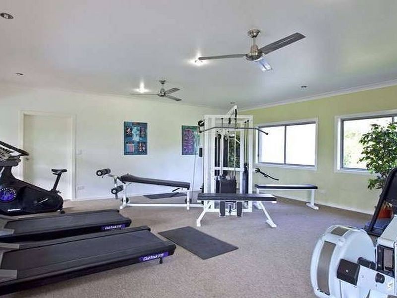 22 Shaw Place, Redland Bay QLD 4165