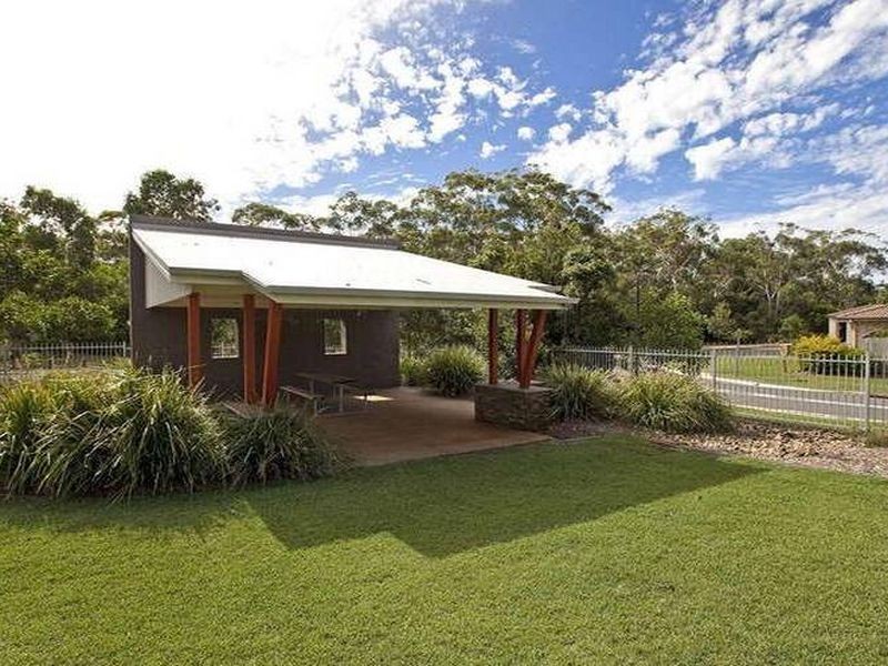 22 Shaw Place, Redland Bay QLD 4165