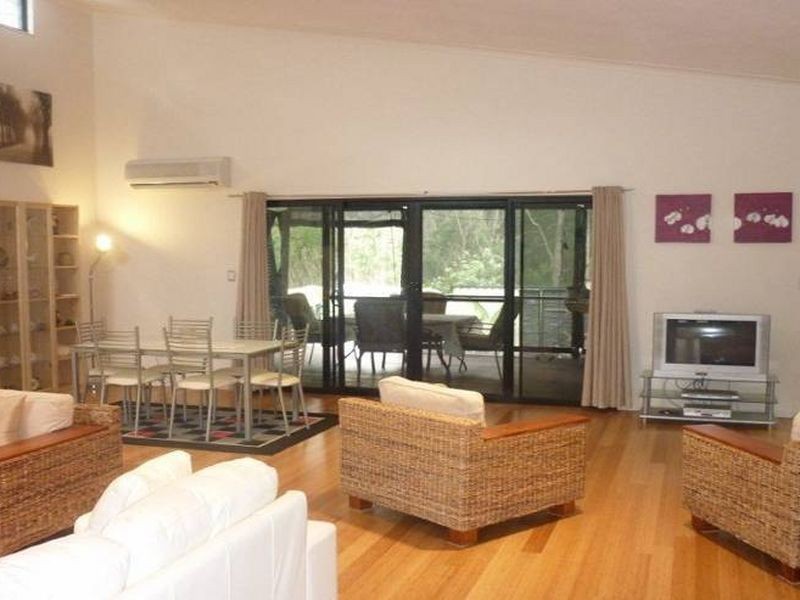 49 Hemp Hill Road, Russell Island QLD 4184