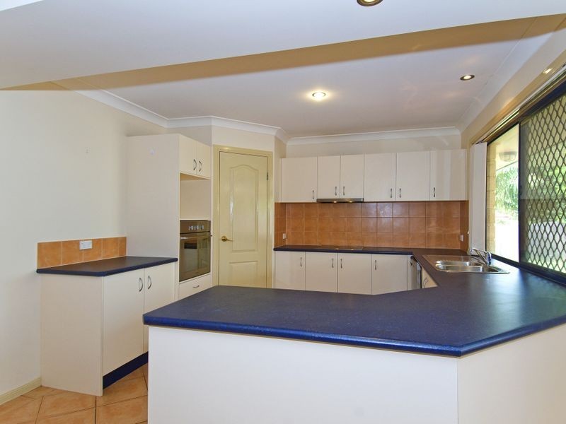 13 Saltwater Place, Redland Bay QLD 4165