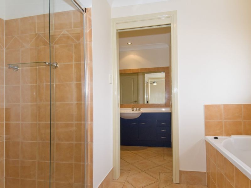 13 Saltwater Place, Redland Bay QLD 4165