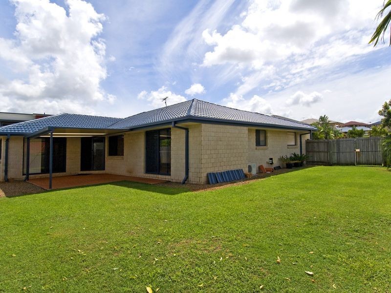 13 Saltwater Place, Redland Bay QLD 4165