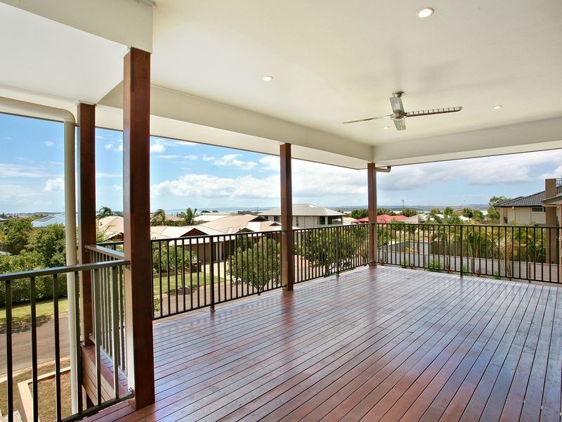 34 Huntly Place, Redland Bay QLD 4165