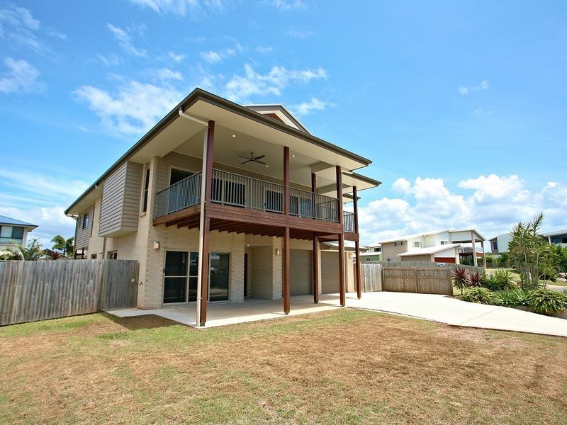 34 Huntly Place, Redland Bay QLD 4165