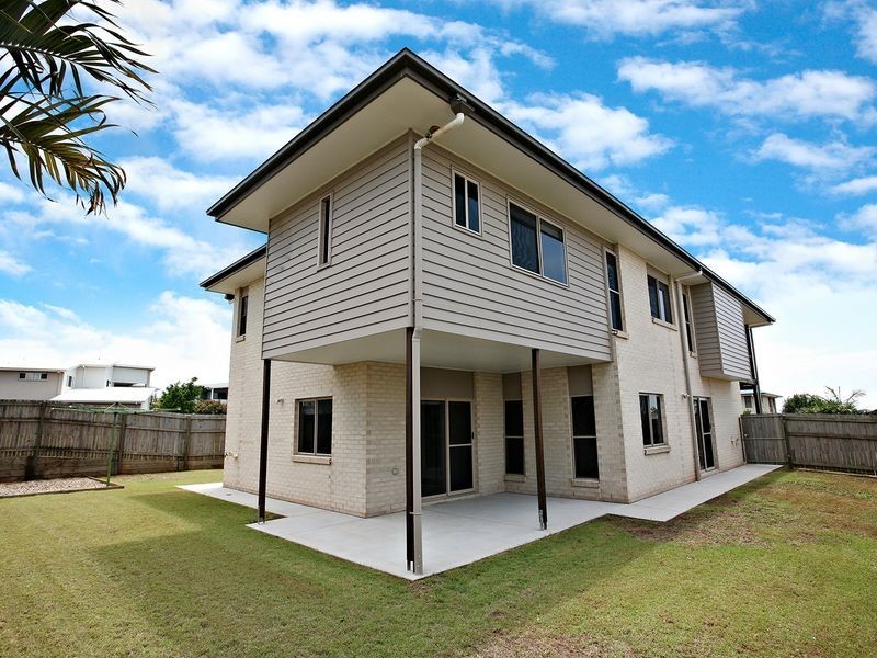 34 Huntly Place, Redland Bay QLD 4165