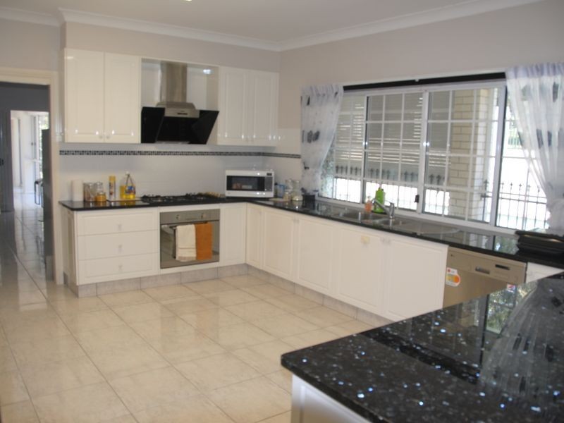 8 Lytham Court, Cornubia QLD 4130