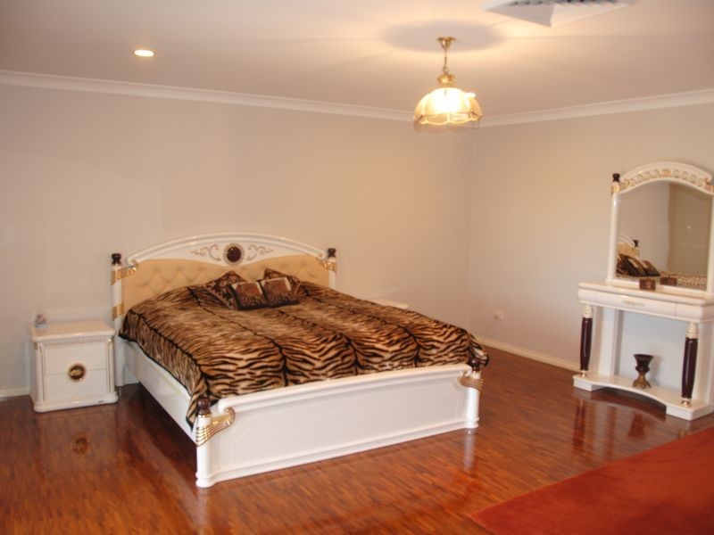 8 Lytham Court, Cornubia QLD 4130