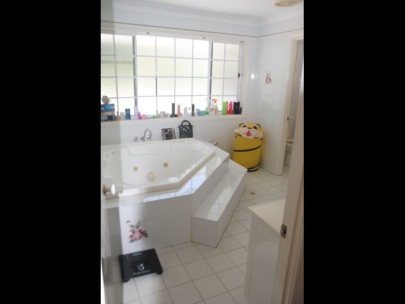 8 Lytham Court, Cornubia QLD 4130
