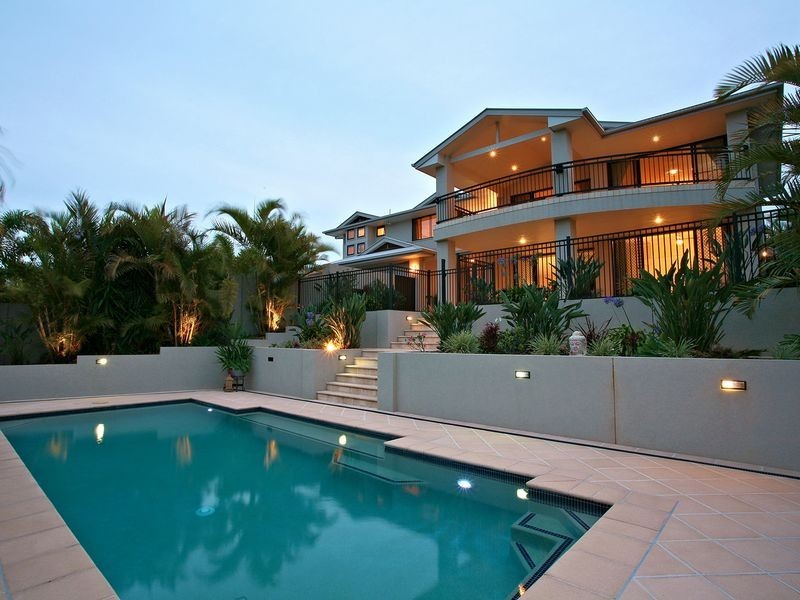 8 Bribie Close, Redland Bay QLD 4165