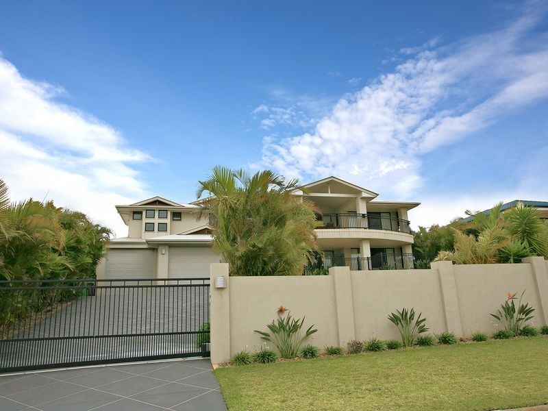 8 Bribie Close, Redland Bay QLD 4165
