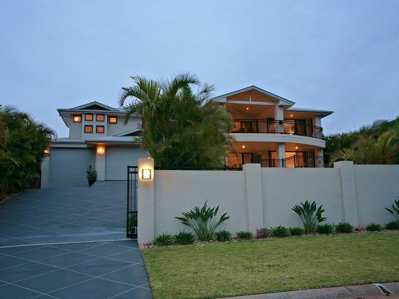 8 Bribie Close, Redland Bay QLD 4165